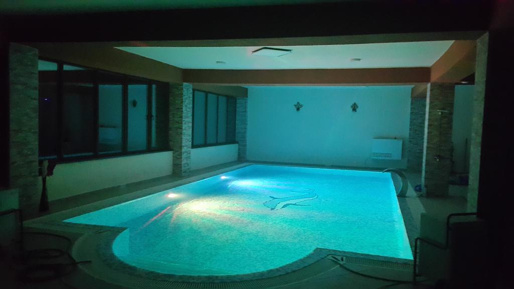 Pensiunea Dracula & Spa Capatineni-Ungureni Luaran gambar